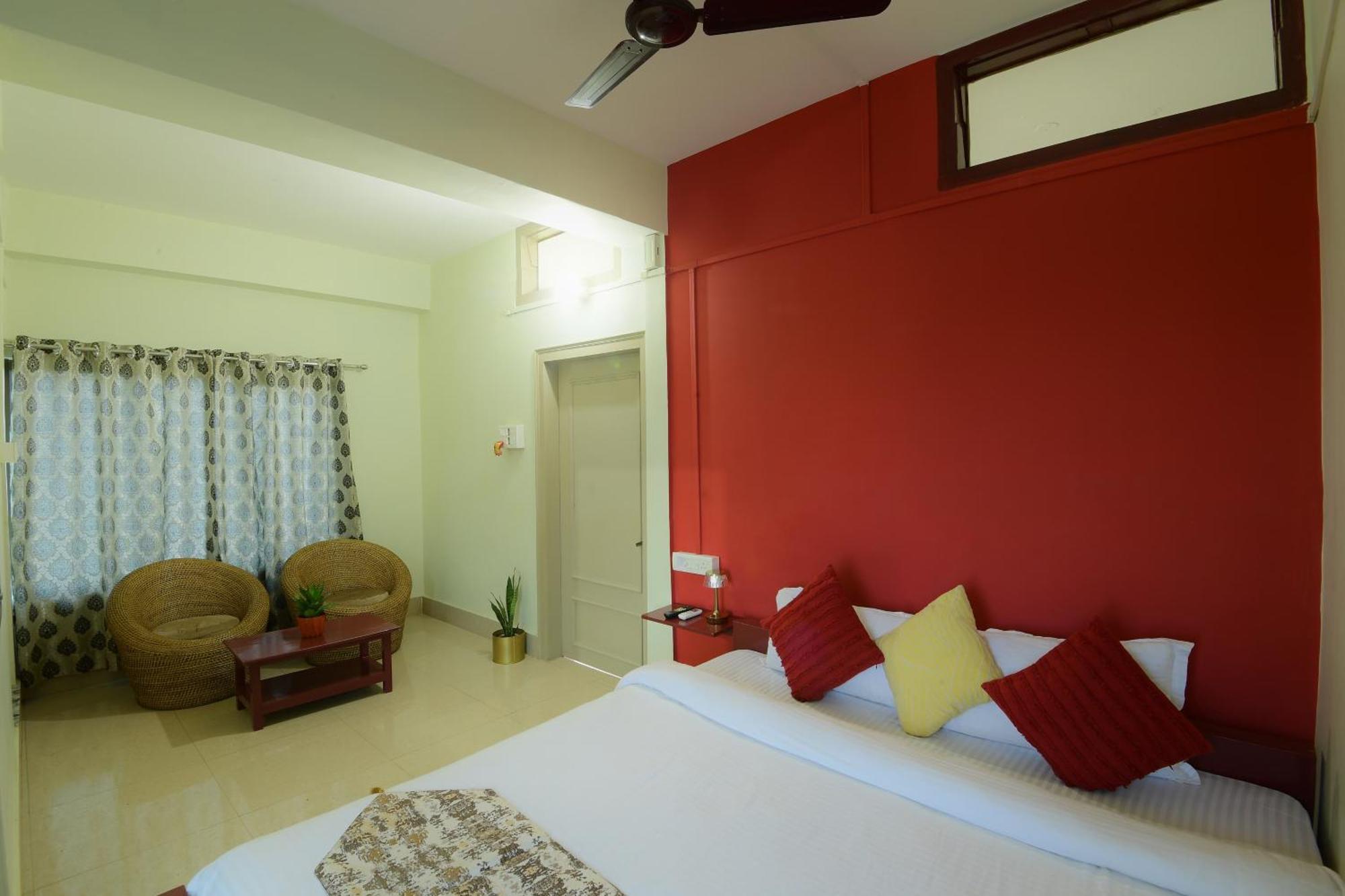 Hotel Bhargav Гувахати Екстериор снимка